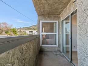 320 E Stocker St 208, Glendale CA 91207