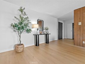 320 E Stocker St 208, Glendale CA 91207