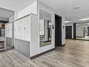 320 E Stocker St 208, Glendale CA 91207