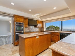 652 Robin Glen, Glendale CA 91202