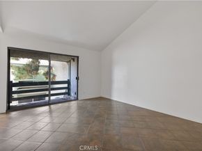 7550 Zombar 11, Van Nuys CA 91406