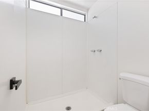 7550 Zombar 11, Van Nuys CA 91406