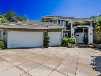 582 N Alta Vista Avenue