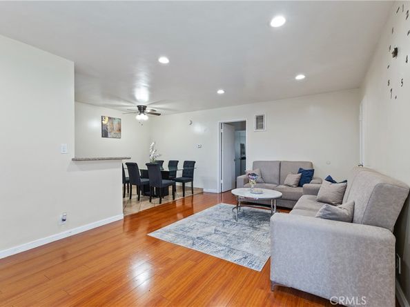 1052 Elm Avenue, Glendale CA 91201