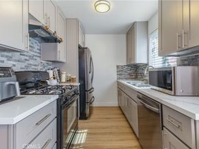 1052 Elm Avenue, Glendale CA 91201