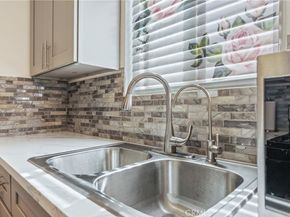 1052 Elm Avenue, Glendale CA 91201