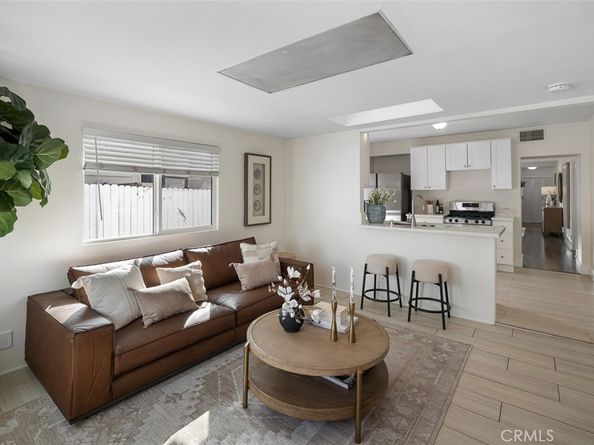 239 W Palm, Monrovia CA 91016