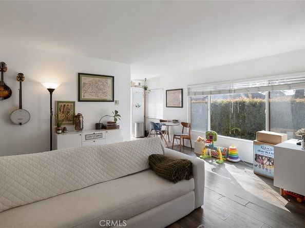 239 W Palm, Monrovia CA 91016