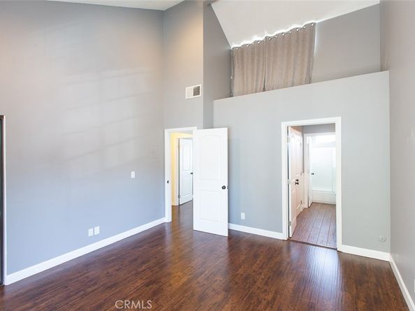 99 N Catalina Avenue 8, Pasadena CA 91106