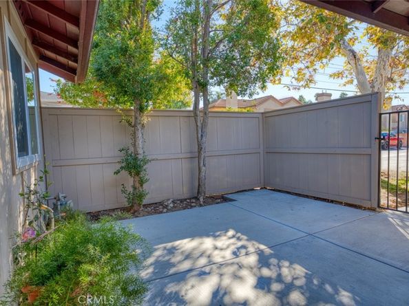 303 Cherry Hills Lane, Azusa CA 91702