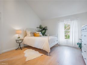 19 Dartmouth, Irvine CA 92612