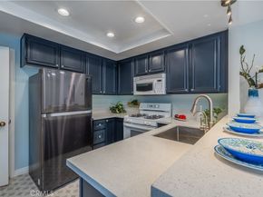 19 Dartmouth, Irvine CA 92612