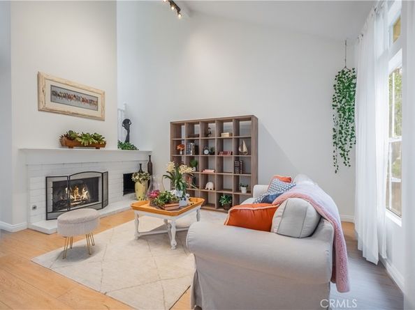 19 Dartmouth, Irvine CA 92612