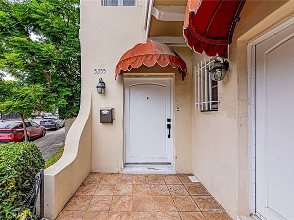 5355 W 8TH Street, Los Angeles CA 90036
