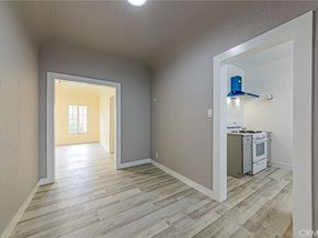 5355 W 8TH Street, Los Angeles CA 90036