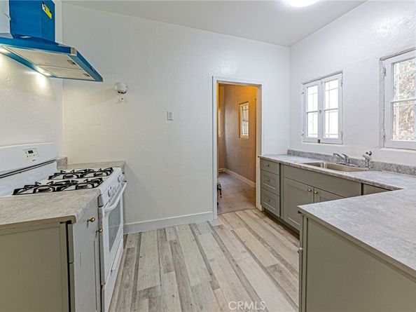 5355 W 8TH Street, Los Angeles CA 90036