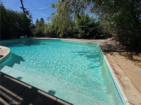 1521 Mural, Claremont CA 91711