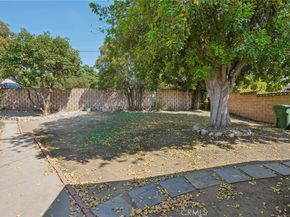 6138 N Traymore, Azusa CA 91702