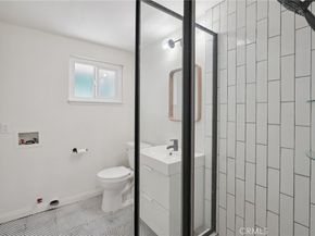 6138 N Traymore, Azusa CA 91702