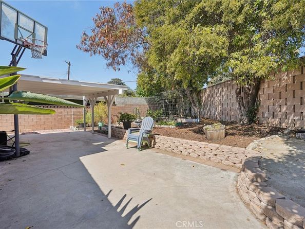 6138 N Traymore, Azusa CA 91702