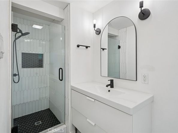 6138 N Traymore, Azusa CA 91702