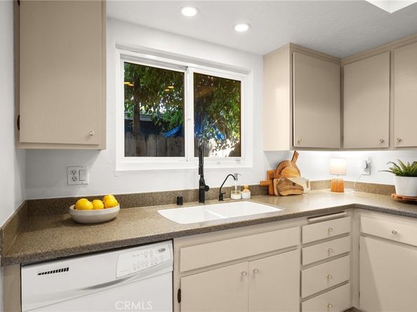 333 W Duarte Rd A, Monrovia CA 91016