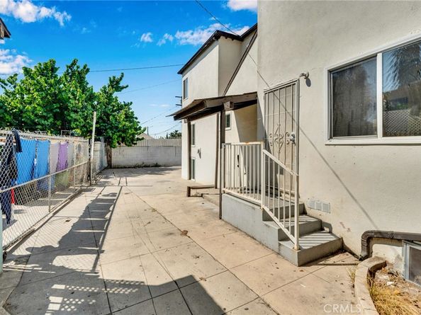 5123 S San Pedro St, Los Angeles CA 90011