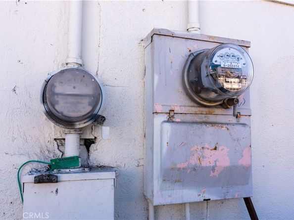 5123 S San Pedro St, Los Angeles CA 90011