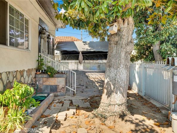 5123 S San Pedro St, Los Angeles CA 90011