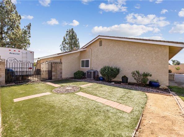 6254 Hollyoak Drive, Rancho Cucamonga CA 91701