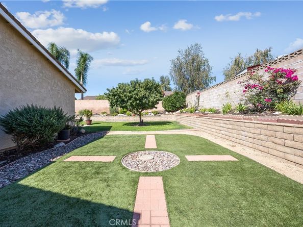 6254 Hollyoak Drive, Rancho Cucamonga CA 91701