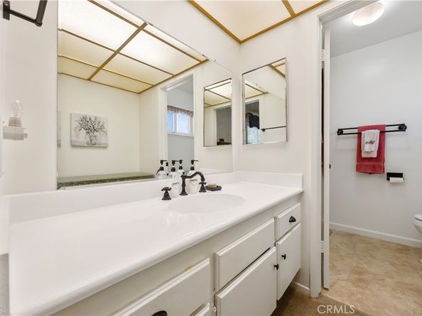 6254 Hollyoak Drive, Rancho Cucamonga CA 91701