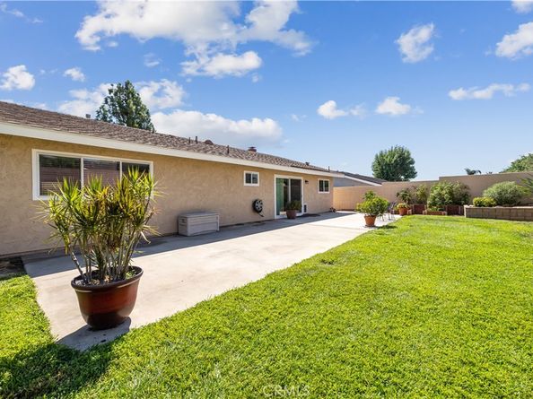 6254 Hollyoak Drive, Rancho Cucamonga CA 91701