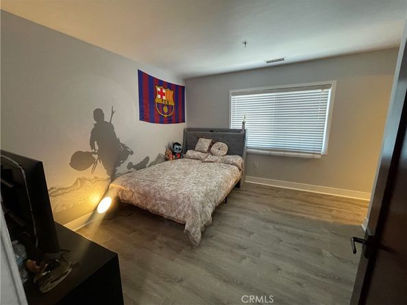 707 S Azusa Avenue B, Azusa CA 91702