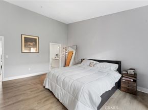 707 S Azusa Avenue B, Azusa CA 91702