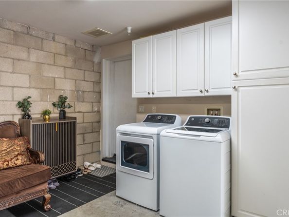 707 S Azusa Avenue B, Azusa CA 91702