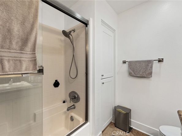 707 S Azusa Avenue B, Azusa CA 91702