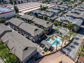 707 S Azusa Avenue B, Azusa CA 91702