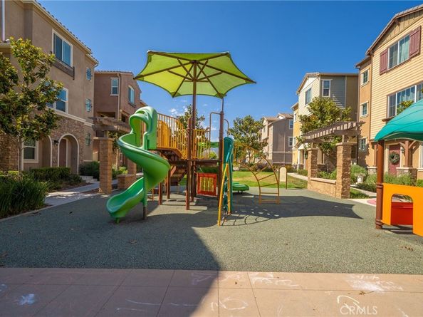 797 Plum Lane, Pomona CA 91767