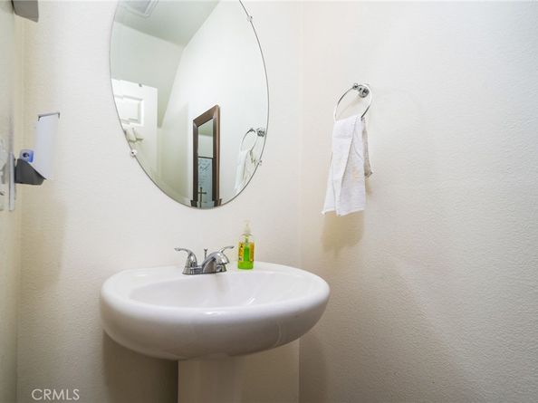 797 Plum Lane, Pomona CA 91767