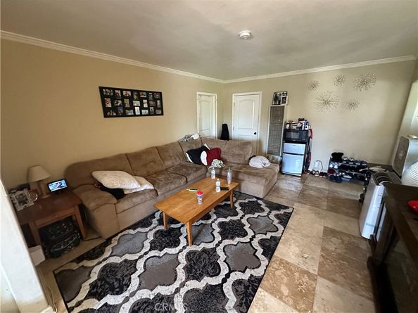 6674 Easton, East Los Angeles CA 90022