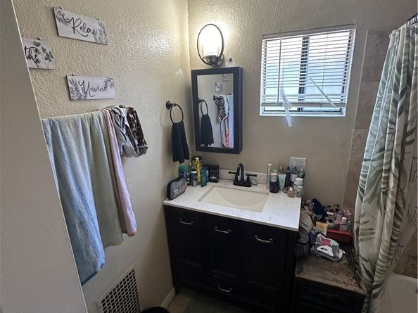 6674 Easton, East Los Angeles CA 90022