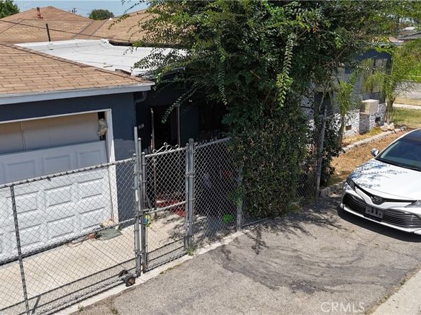 6674 Easton, East Los Angeles CA 90022