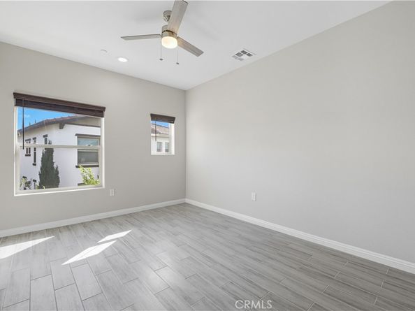 1450 W 11th St, Pomona CA 91766