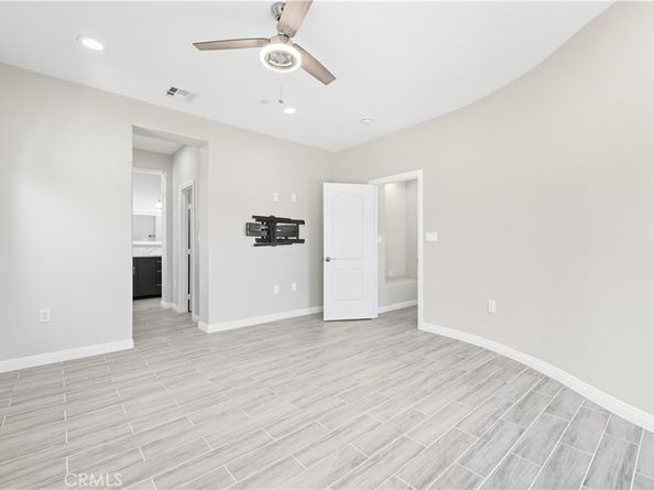 1450 W 11th St, Pomona CA 91766
