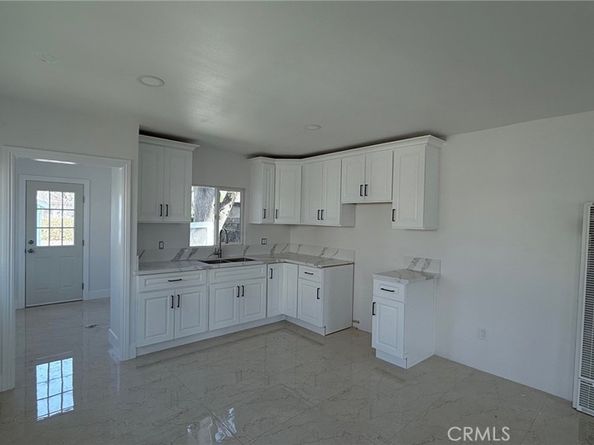 155 155 E 84th Street, Los Angeles CA 90003