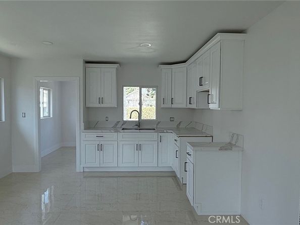 155 155 E 84th Street, Los Angeles CA 90003