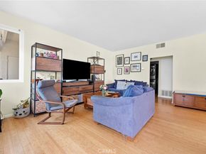 73 Huntington 322, Irvine CA 92620