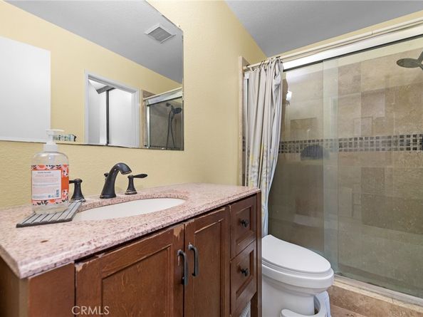 73 Huntington 322, Irvine CA 92620