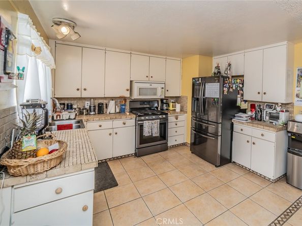 606 S Darney Avenue, West Covina CA 91792